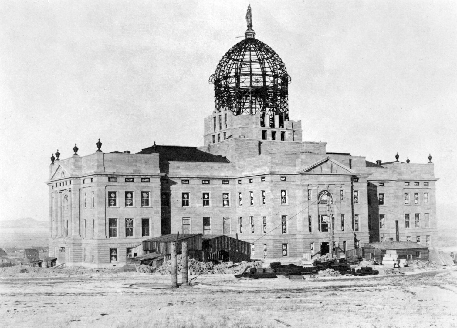 Montana State Capitol under construction, 1901